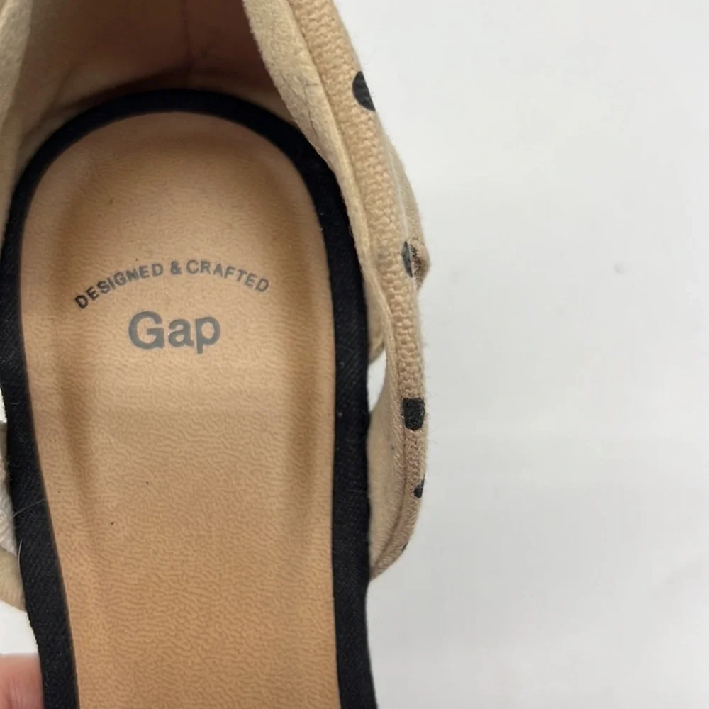 Gap Tan with Black Polka Dot Flats size 8 - Picture 10 of 10